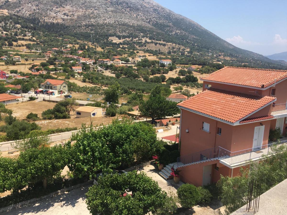 Myrtos Hotel Divarata エクステリア 写真