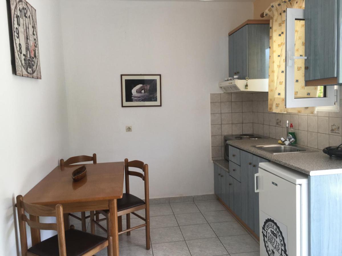 Myrtos Hotel Divarata エクステリア 写真