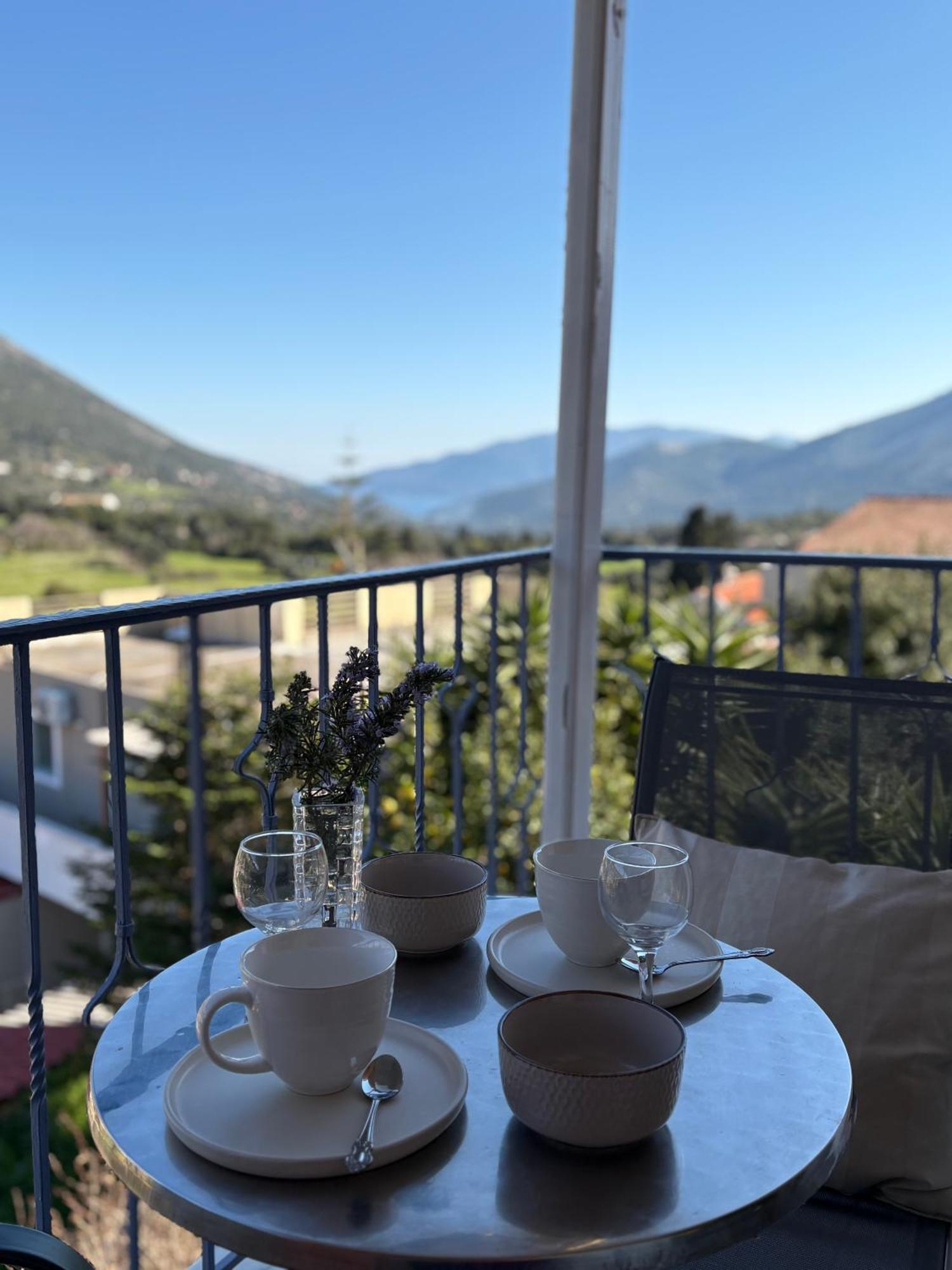 Myrtos Hotel Divarata エクステリア 写真