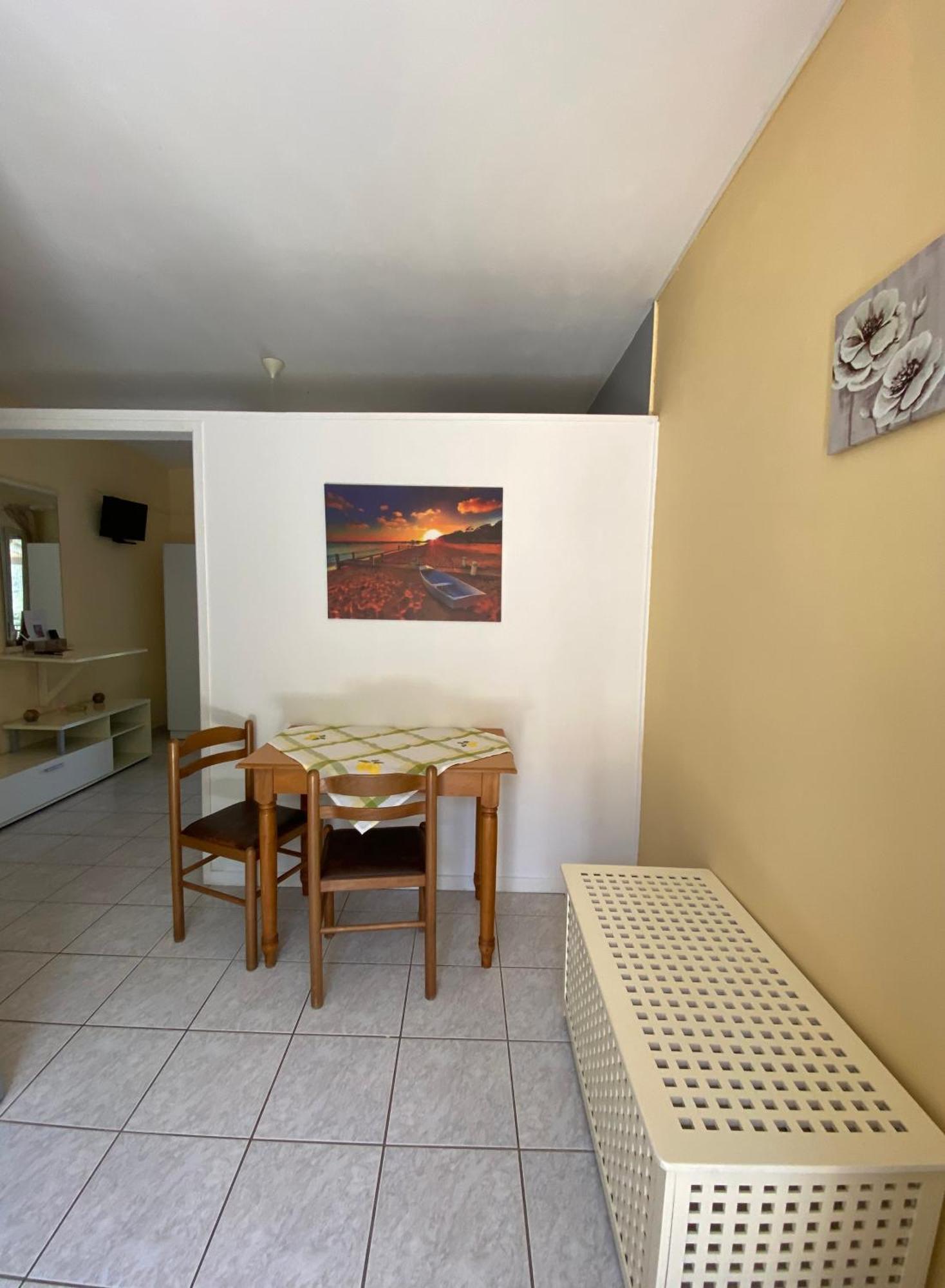 Myrtos Hotel Divarata エクステリア 写真