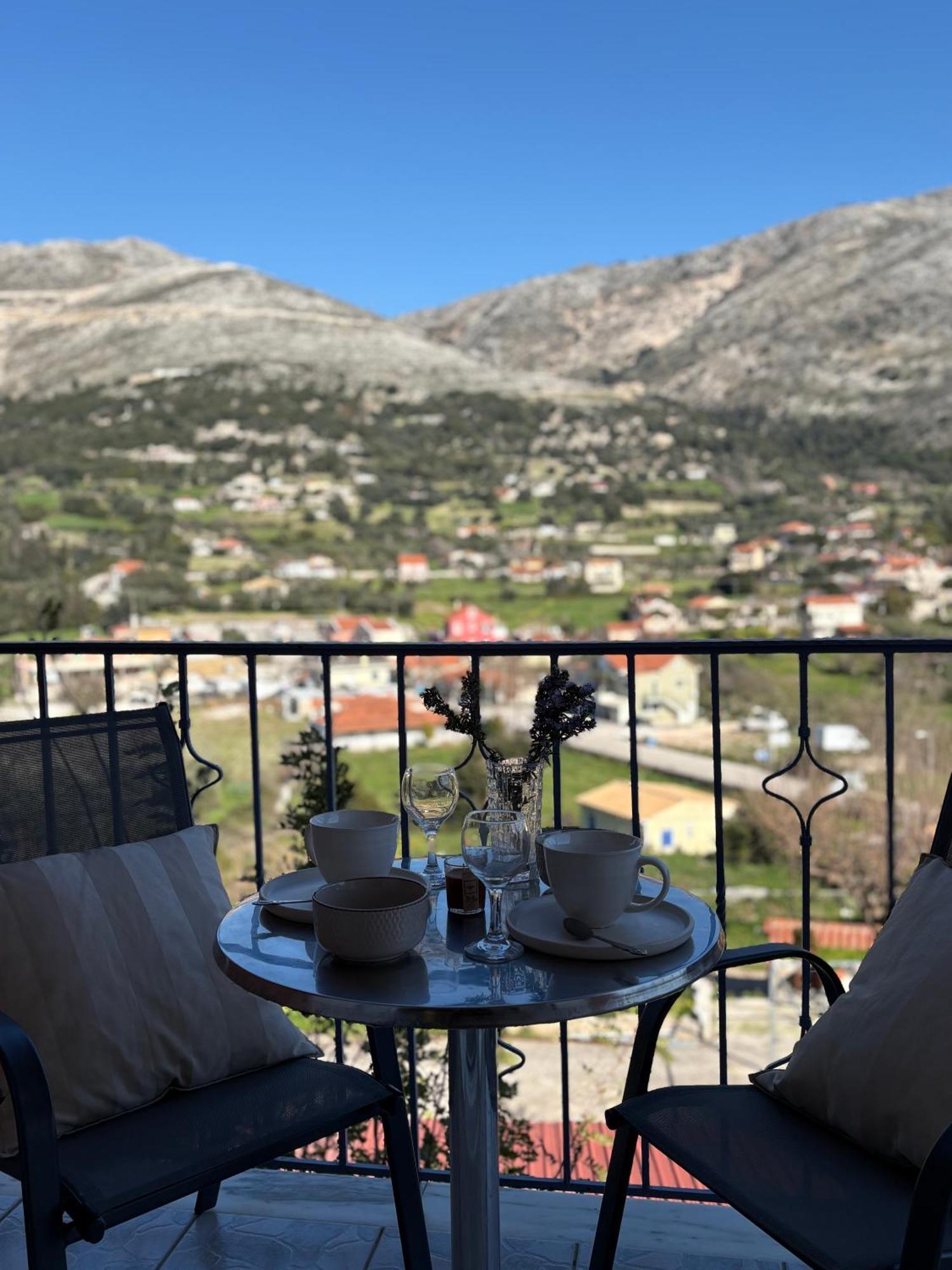 Myrtos Hotel Divarata エクステリア 写真