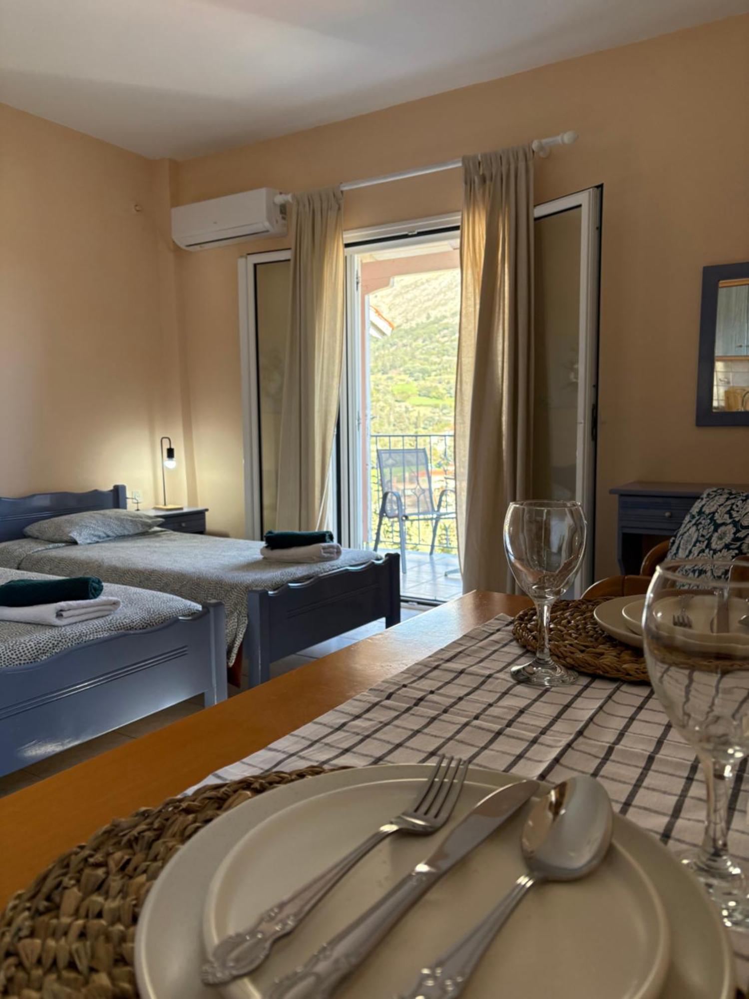 Myrtos Hotel Divarata エクステリア 写真