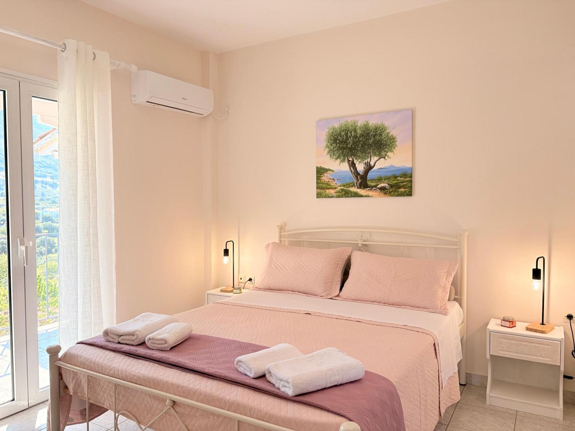 Myrtos Hotel Divarata エクステリア 写真